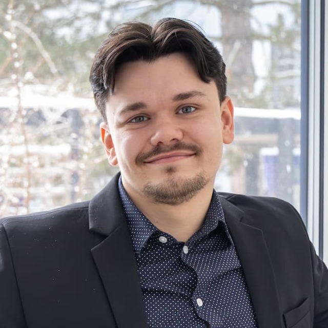 Marek Holuša